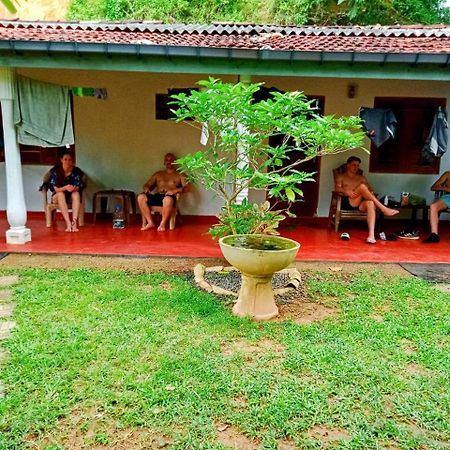 Arachchi Guest House Mirissa Exteriér fotografie