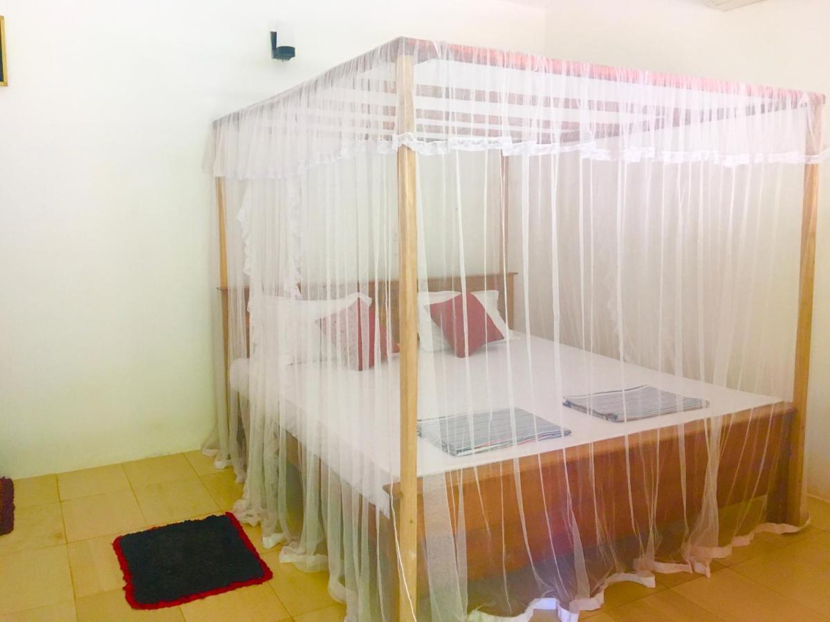 Arachchi Guest House Mirissa Exteriér fotografie